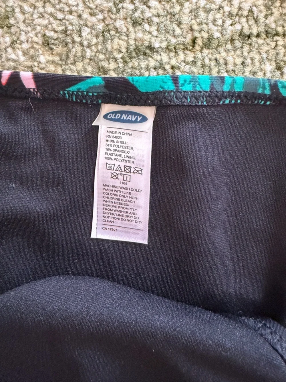 Old navy bikini - Picture 4 of 4